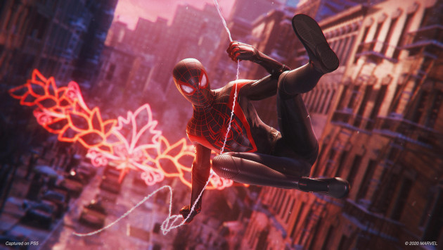 Spider-Man: Miles Morales - Ultimate Edition + ovladač DualSense