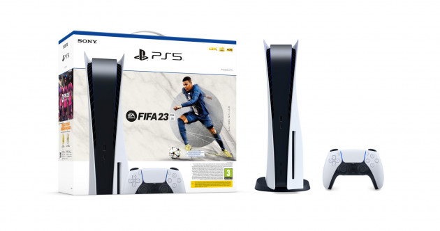 Konzole PlayStation 5 825 GB - Bílá + FIFA 23 + Gran Turismo 7